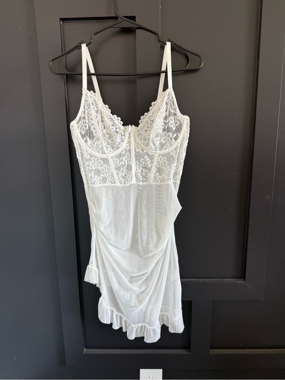 Delicate White Lace Chemise Nightdress